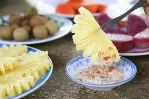 水果蘸辣椒鹽